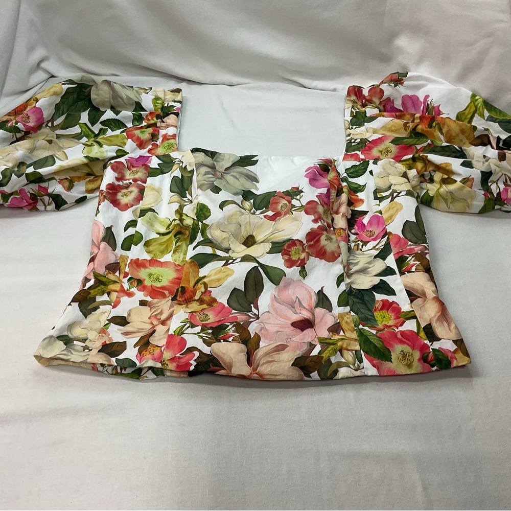 Antonio Melani Women's White/Green Floral Square Neck Pufffy Sleeves Top, Size 8 - Picture 2 of 7